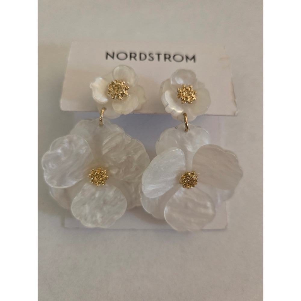 NORDSTROM White Gold Flower Dangle Drop Earrings NEW